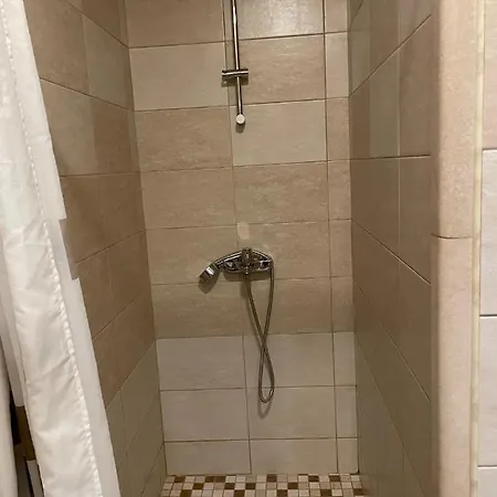 Apartment Vili דירה טרוגיר