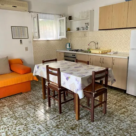 Apartment Vili Apartman *