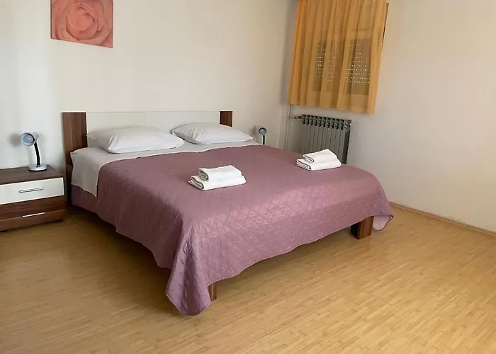 Apartment Vili * 트로기르